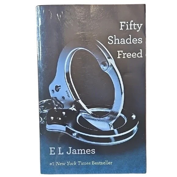 E. L. James Other - Fifty Shades Freed Book (50 Shades Trilogy)‎ by E.L. James - Paperback